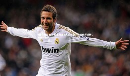 V体育官方app-伯恩利客场大放异彩，实现精彩逆转，伯恩利首发